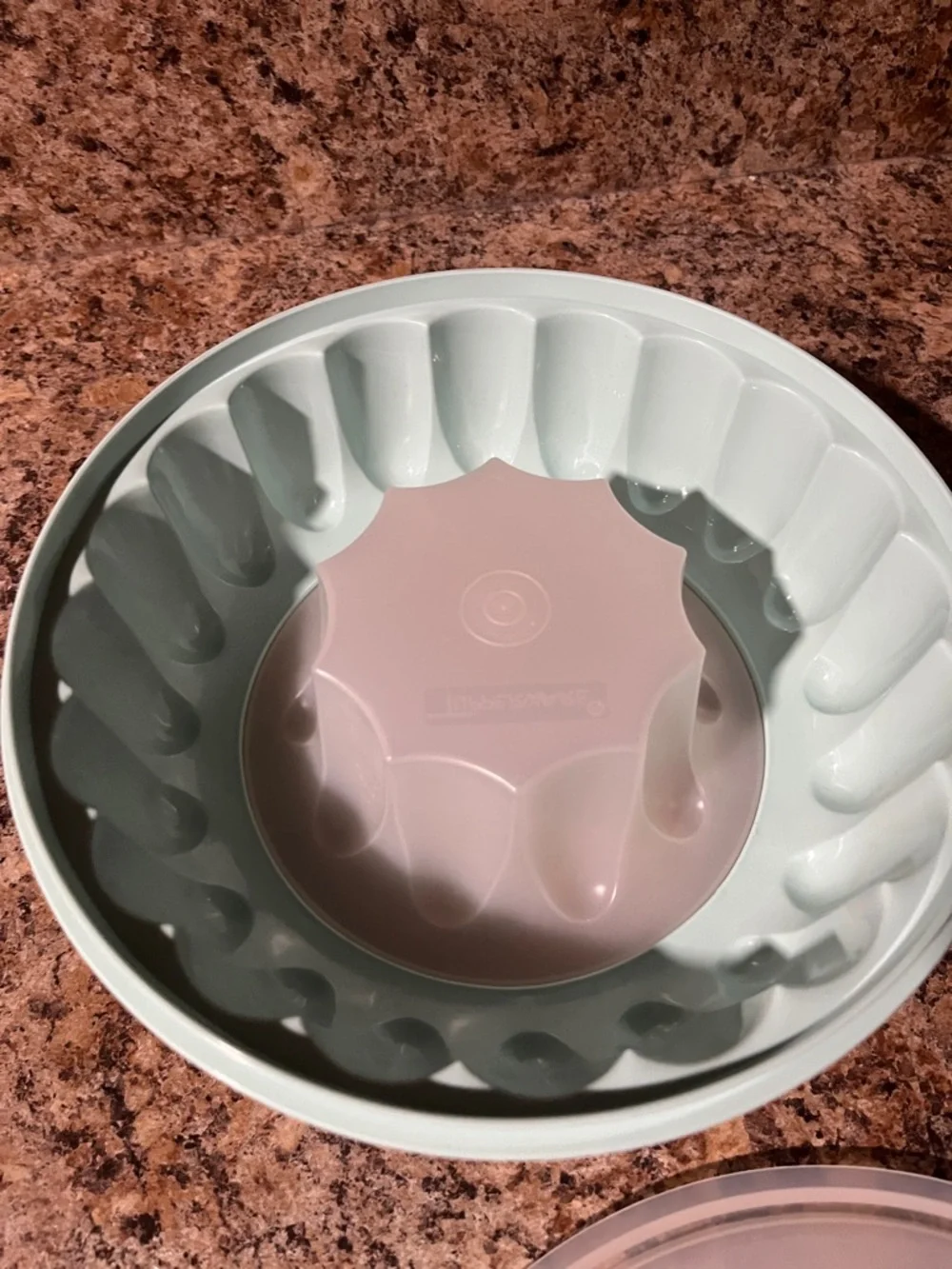Tubberware Mint Green jello Bowl with Lid